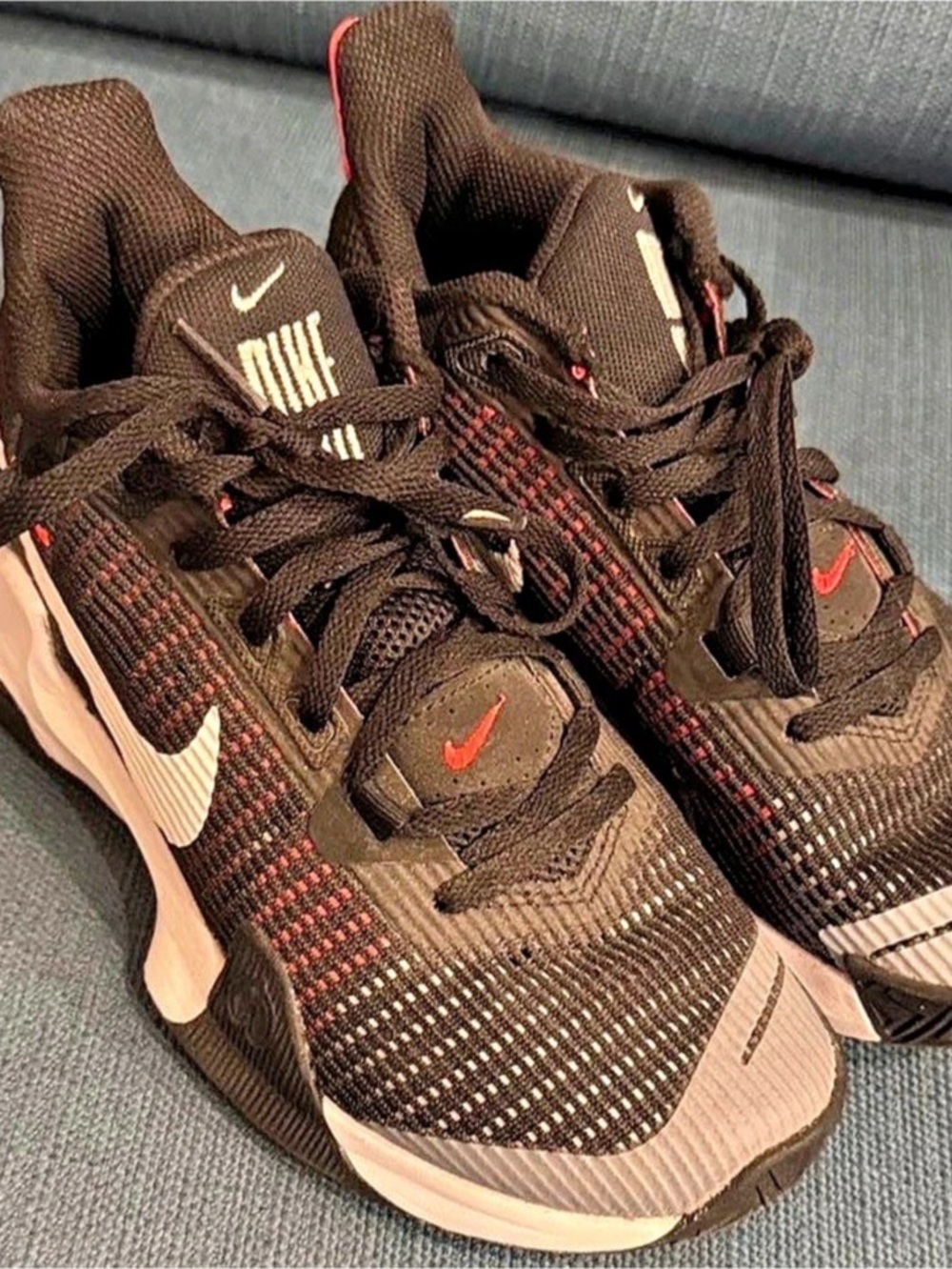 Youth Nike Court Air Zoom Basketball Shoes